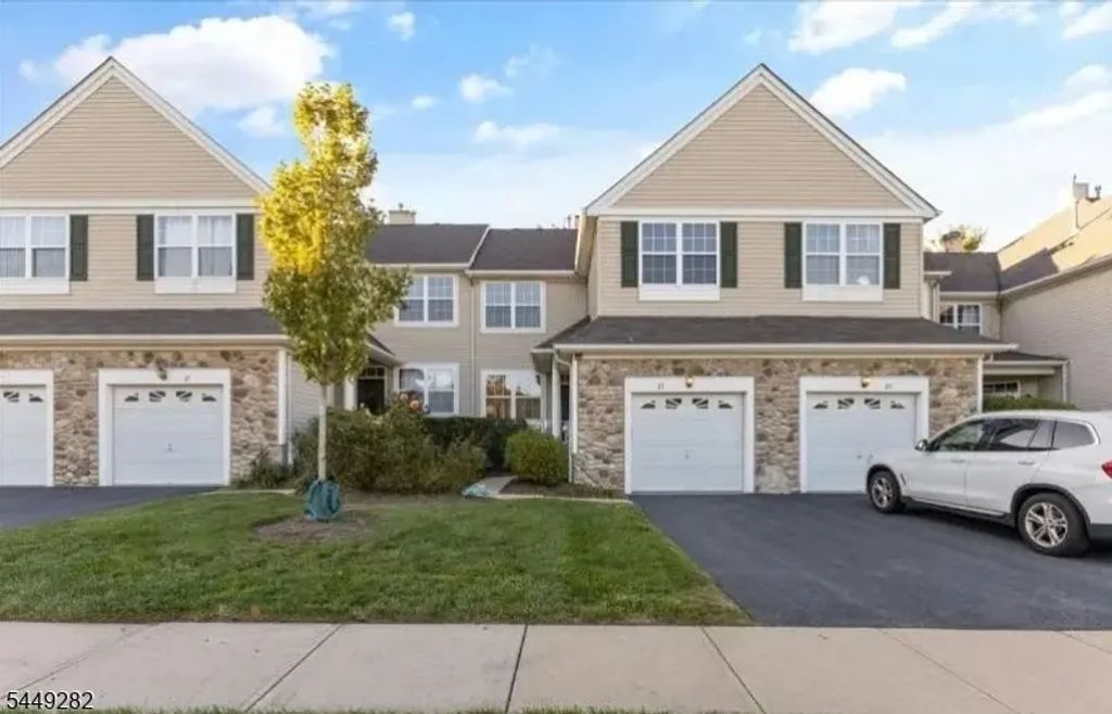 23 River Birch Cir, Montgomery Twp.