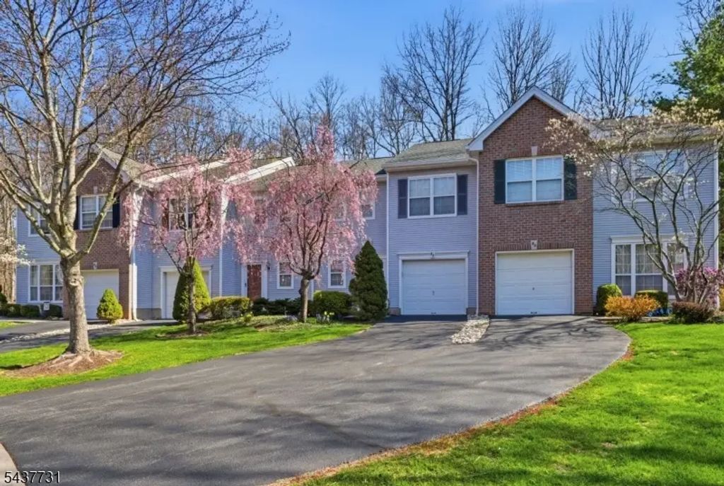 42 Pond Hollow Dr, Jefferson Twp.