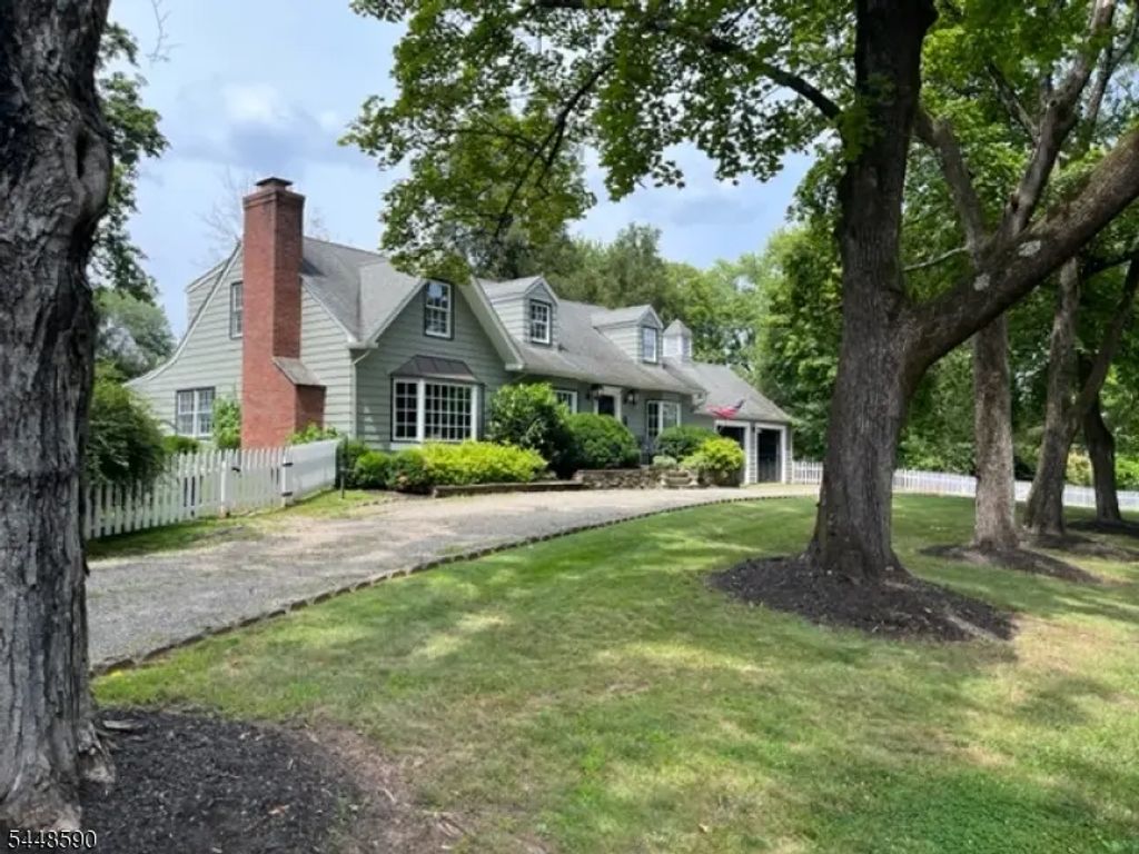 11 Miller Ave, Tewksbury Twp.