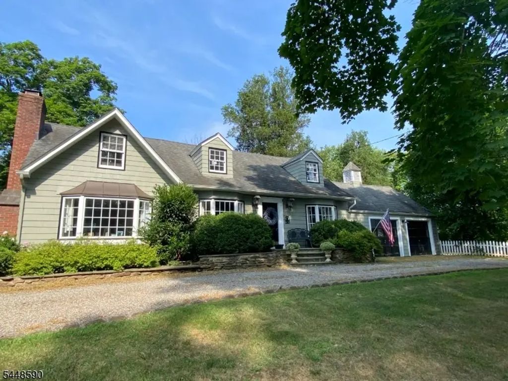 11 Miller Ave, Tewksbury Twp.