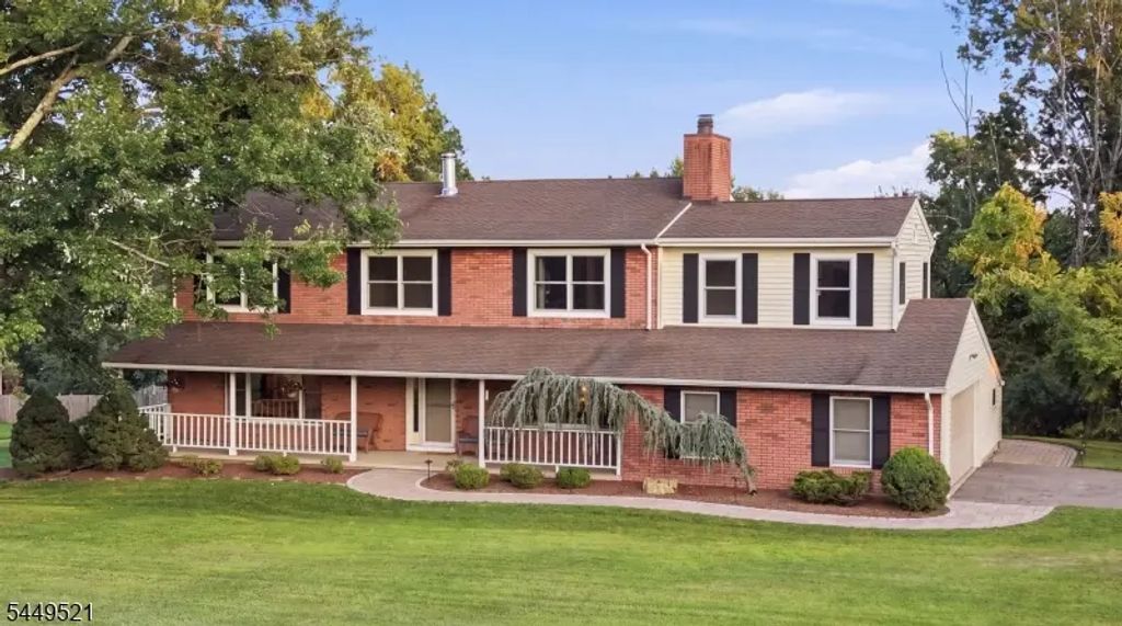17 Dogwood Dr, Delaware Twp.