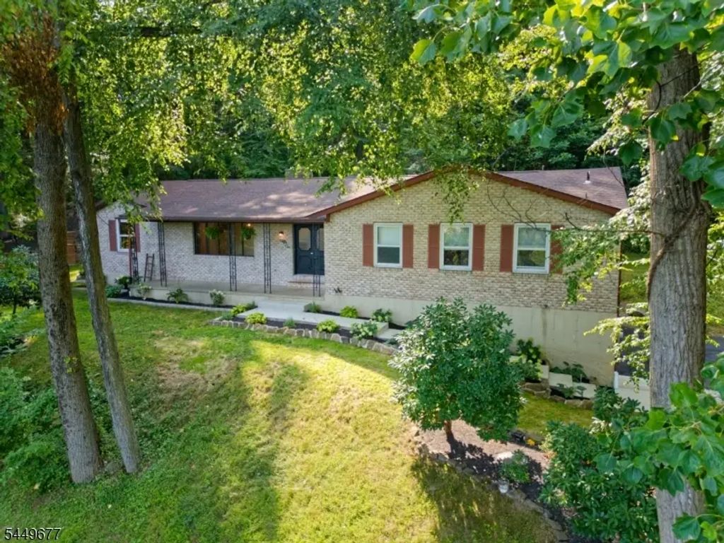 56 Wester Rd, Harmony Twp.