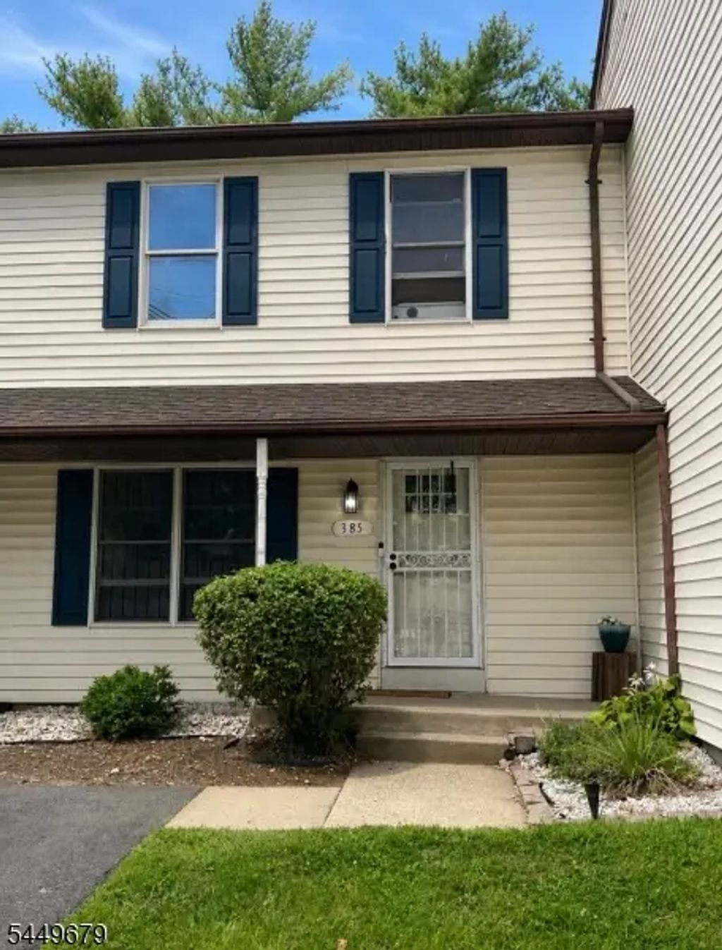 385 Fairmount Ave, Newark City