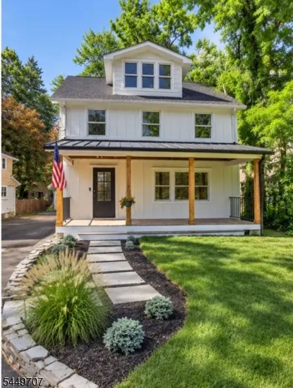 129 W Oak St, Bernards Twp.