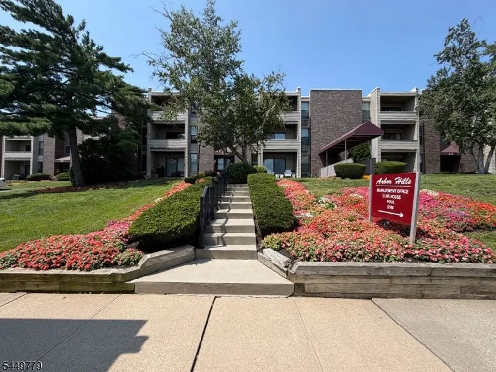 1 River Road, Nutley Twp.