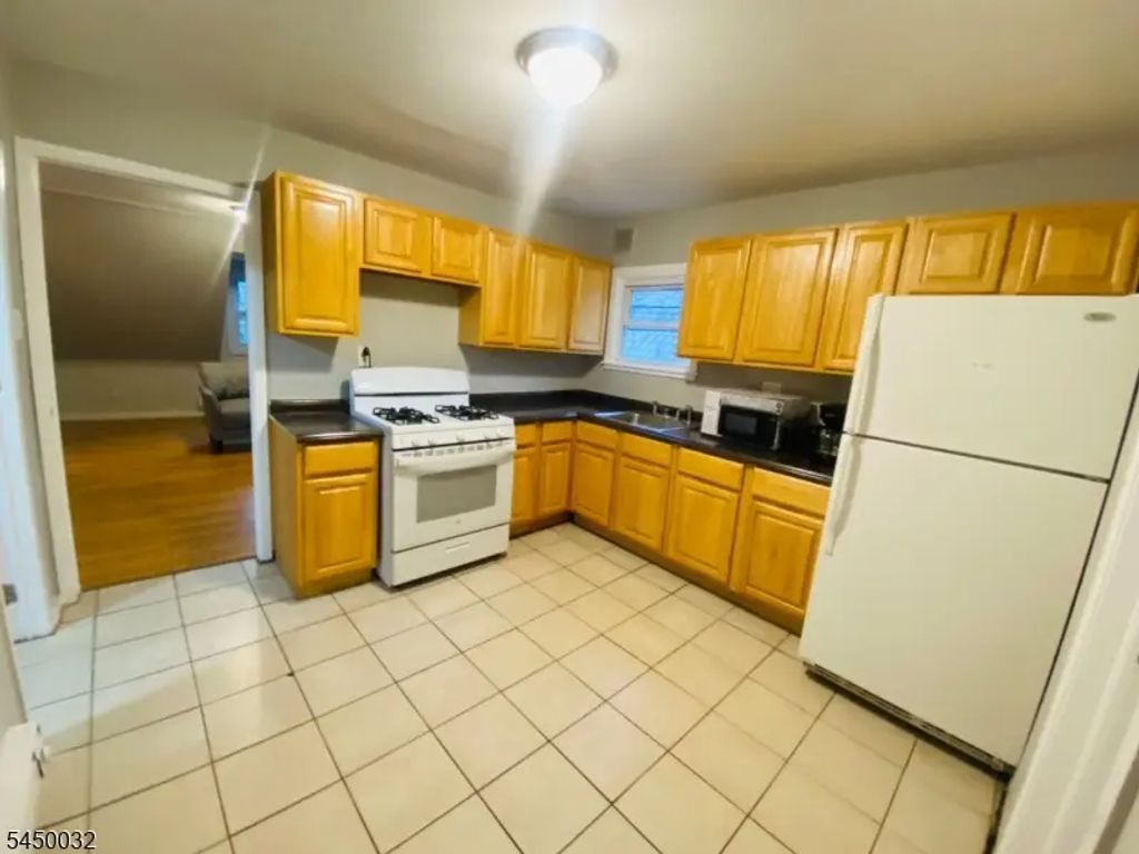 17 Chelsea Ave, Newark City