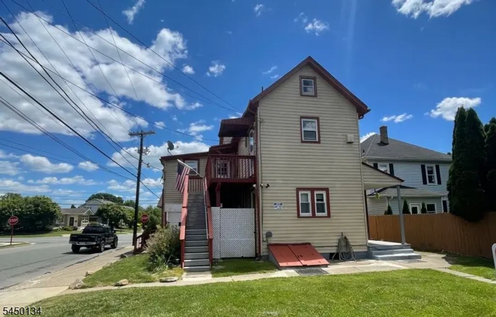 597 Belvidere Rd, Lopatcong Twp.