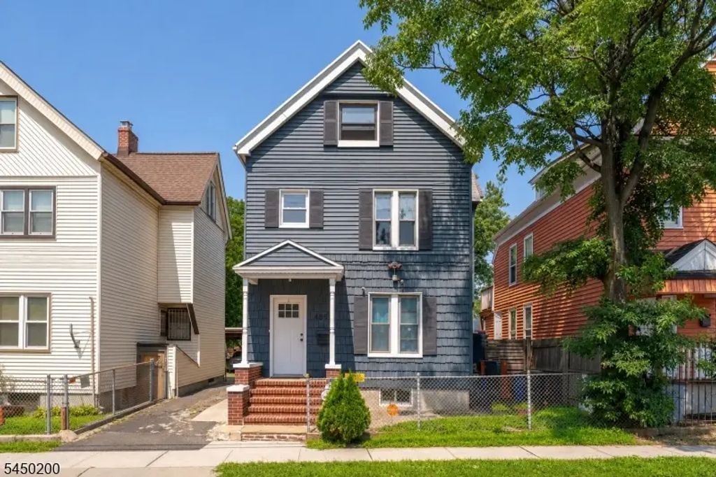 485 Cary St, City Of Orange Twp.