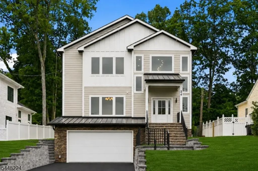 34 Crestview Hill Rd, Livingston Twp.