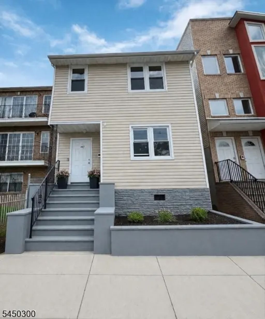 467 Hawthorne Ave, Newark City