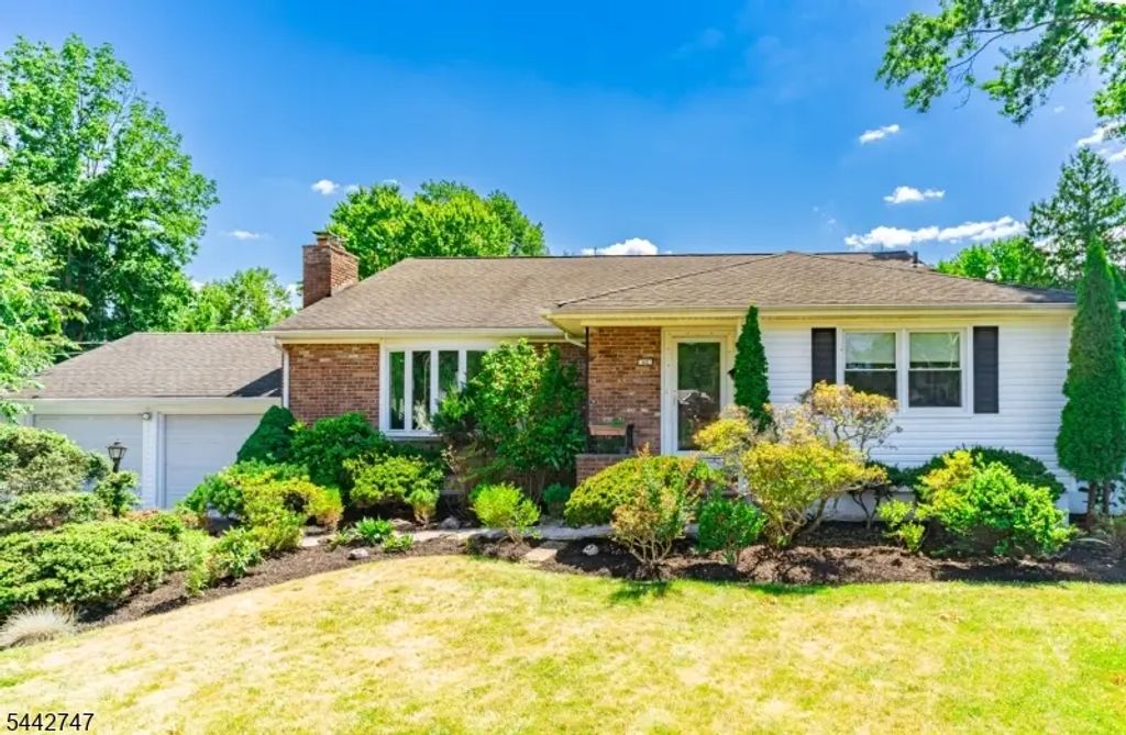 42 Sandy Hill Rd, Westfield Town