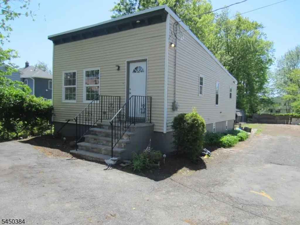 279 Oregon St, Union Twp.