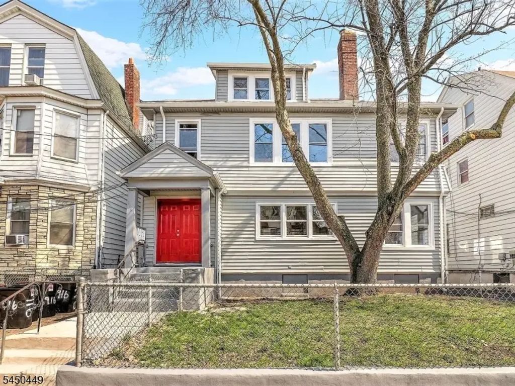 918 Grove St, Irvington Twp.