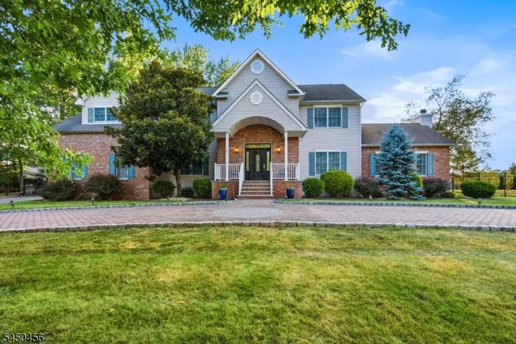 861 Garfield Ave, Bridgewater Twp.