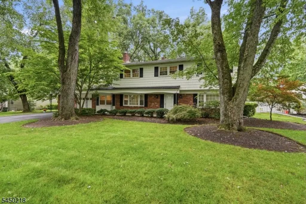 18 Druid Hill Dr, Parsippany-Troy Hills Twp.