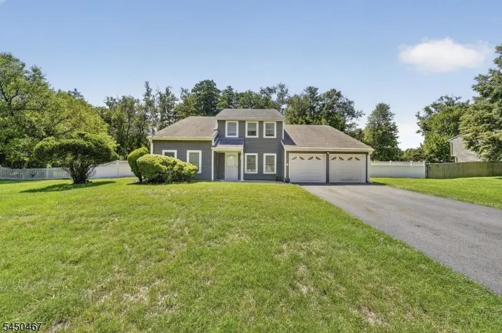 15 Harper Rd, South Brunswick Twp.