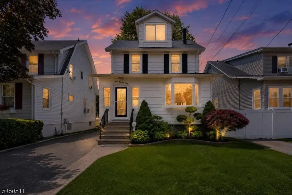 175 Colonial Rdwest, Union Twp.