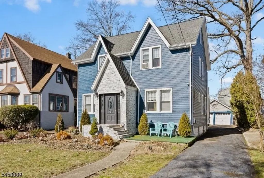 884 Townley Ave, Union Twp.