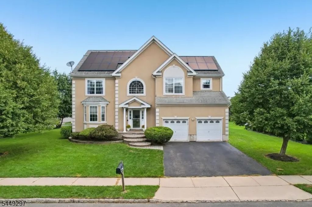 10 Princeton Highlands Blvd, Franklin Twp.