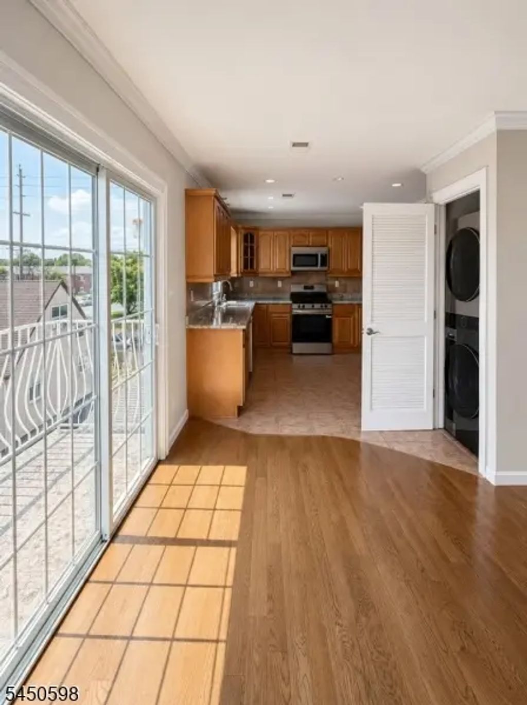 77 Cedar St, Passaic City