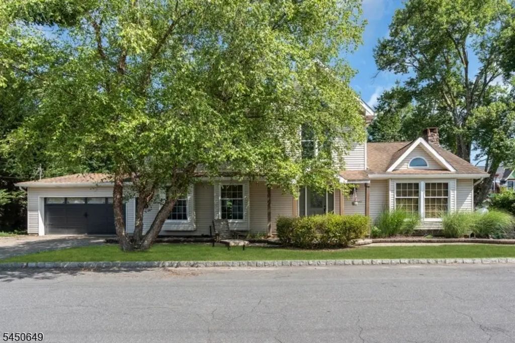 4 Davenport Rd, Rockaway Twp.