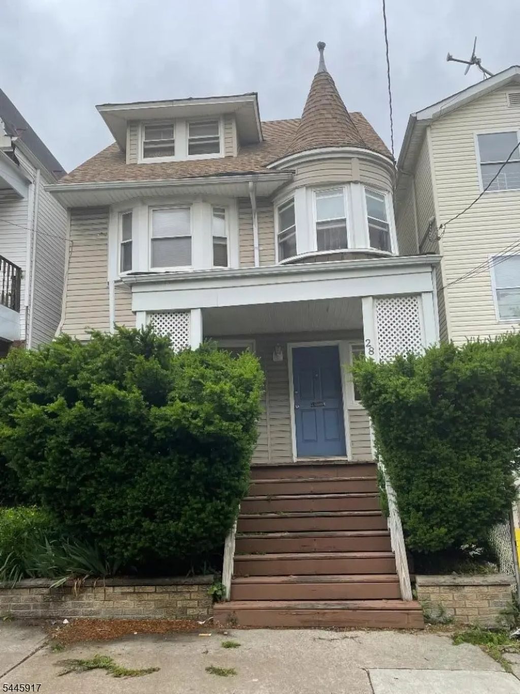 28 N 6th St, Newark City