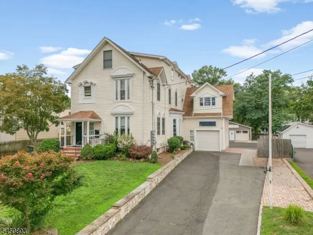 262 Prospect Ave, Dunellen Boro