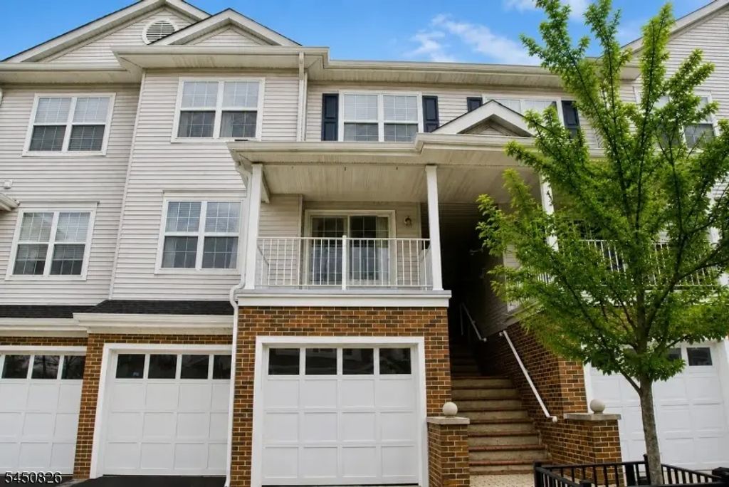 205 Sheffield Ct, Denville Twp.