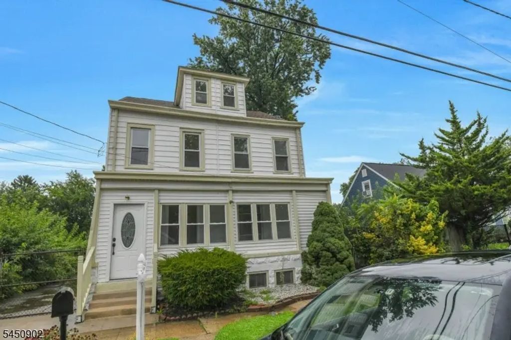134 Grand Ave, Hamilton Twp.