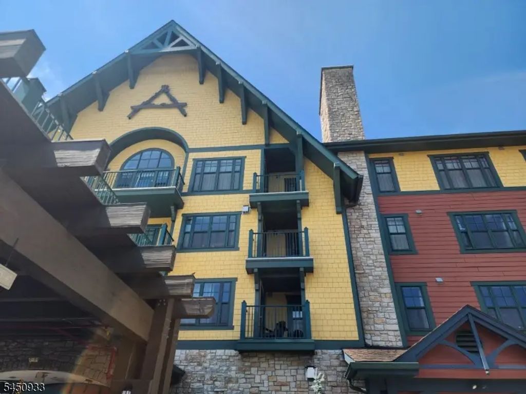 200 State Rt 94 Unit 421, Vernon Twp.