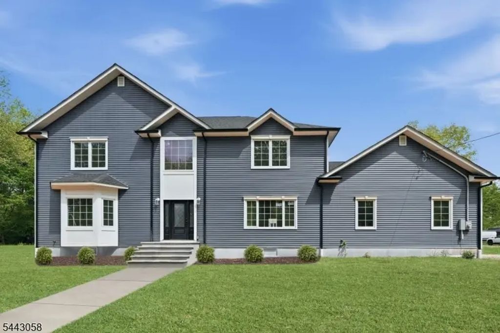 235 Orchard St, Bridgewater Twp.