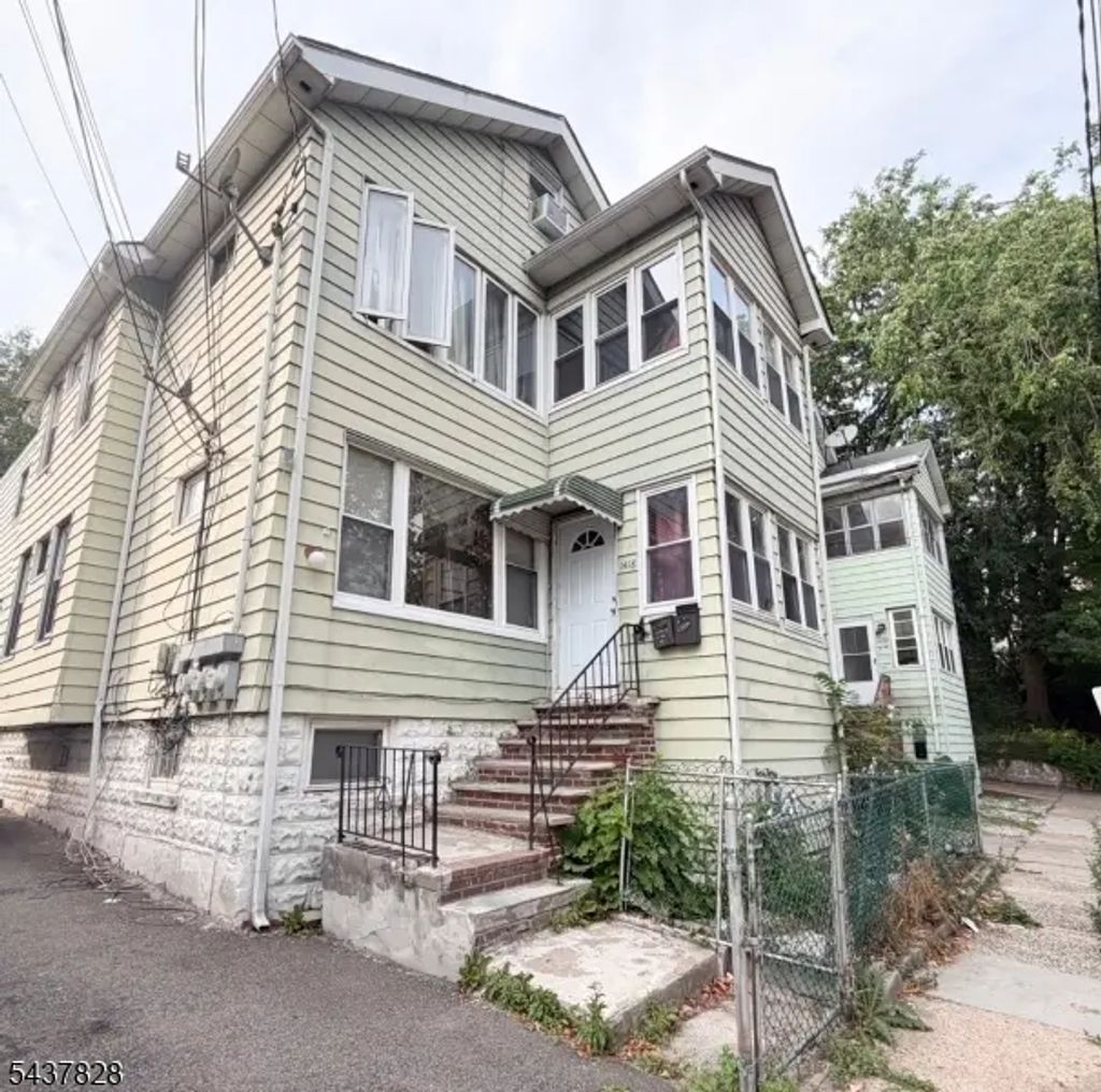 1418 Boa Pl, Hillside Twp.