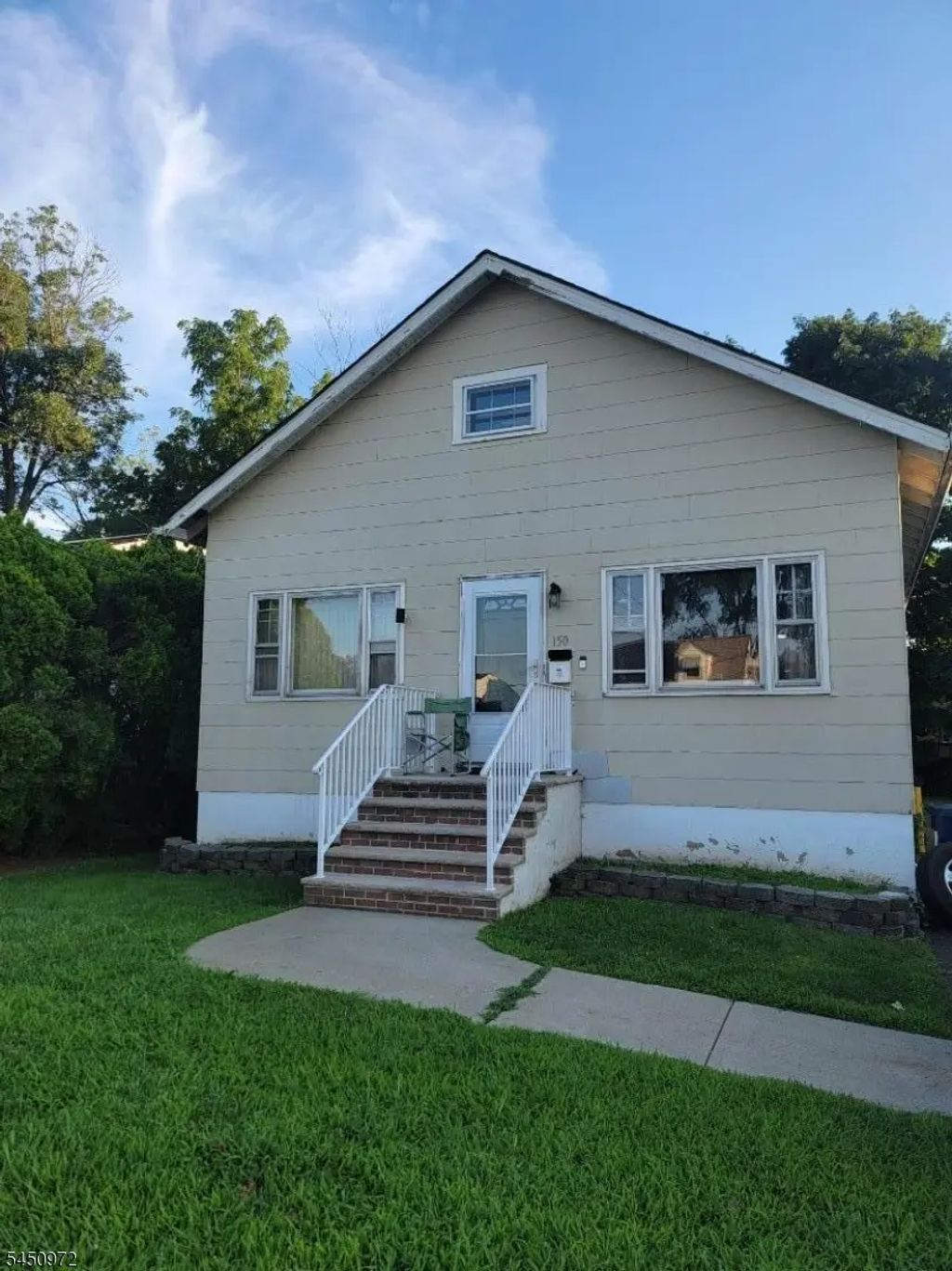 148 Pineview Ter, Plainfield City