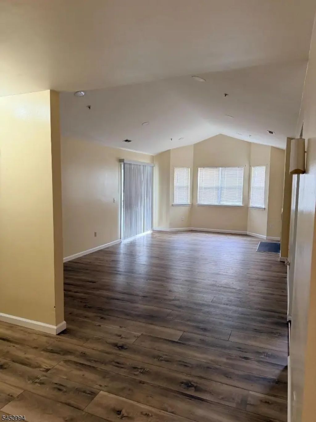 343 Ventnor Ct, Piscataway Twp.