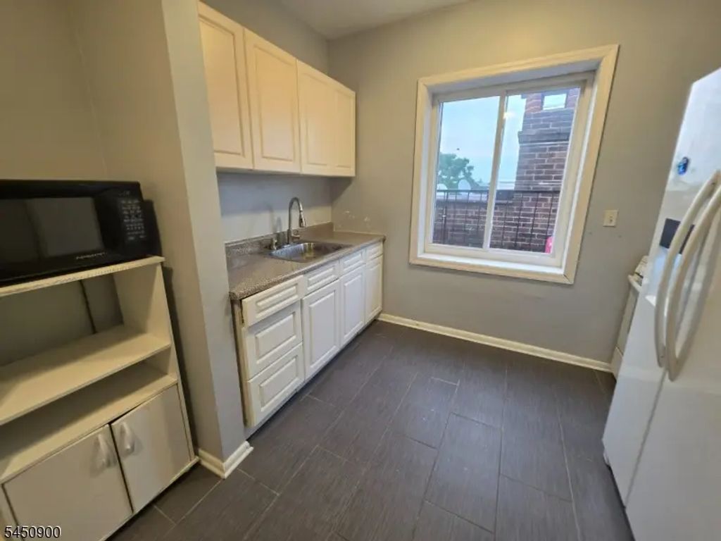 197 Ridge Rd-apartment-7, North Arlington Boro