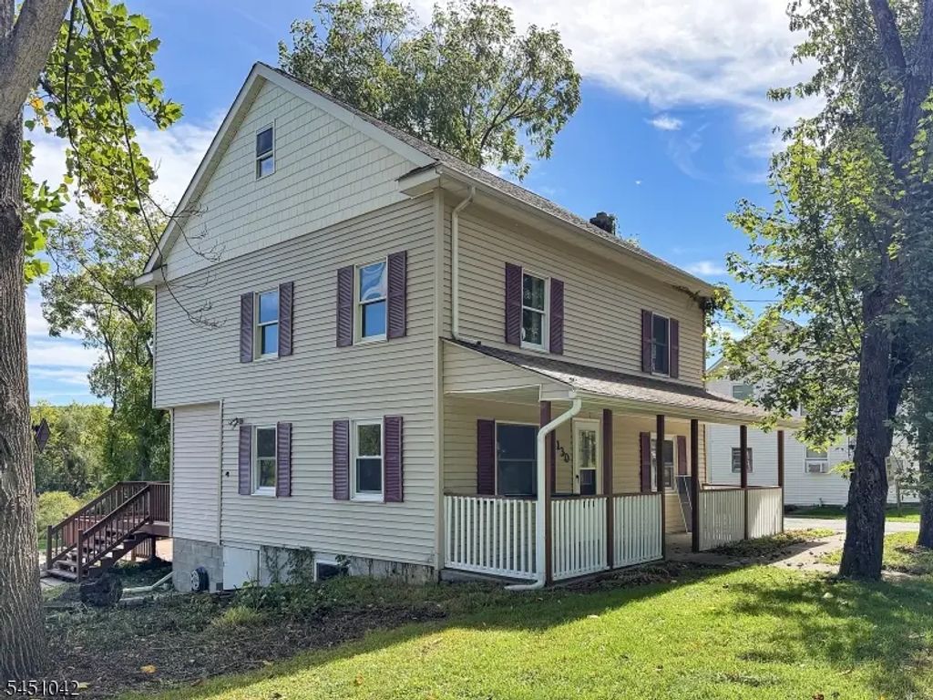 130 County Road 645, Sandyston Twp.