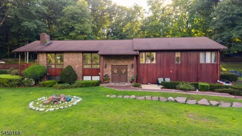 121 Doremus Rd, West Milford Twp.