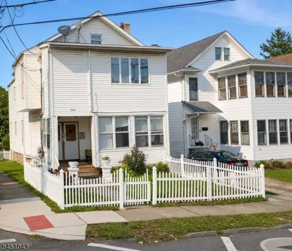 242 Brook Ave, Passaic City