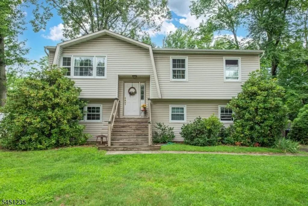 21 Hall Avenue, Denville Twp.