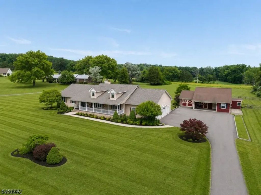 80 Deer Hill Rd, Tewksbury Twp.