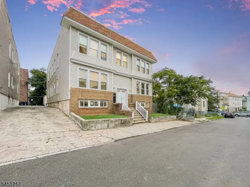 7-9 Patten Pl, Newark City