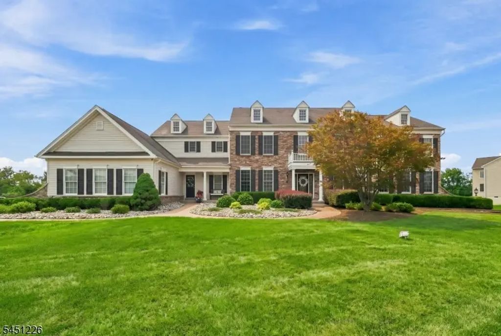 3 Balmoral Drive, Alexandria Twp.