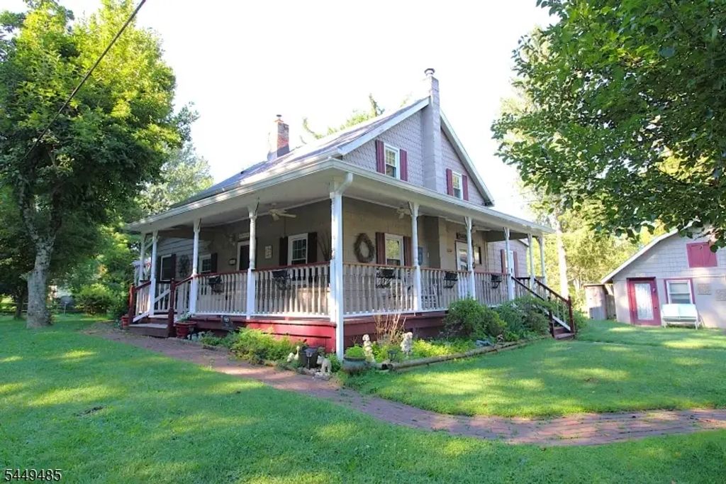 265 Warbasse Junction Rd, Lafayette Twp.