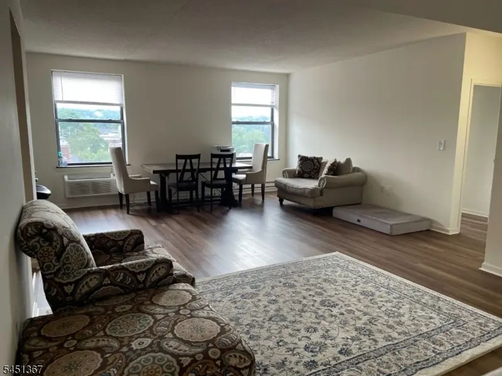 11 Cattano Ave, Morristown Town