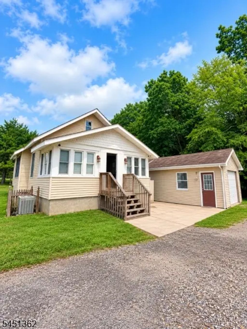 332 E Main St, Tuckerton Boro