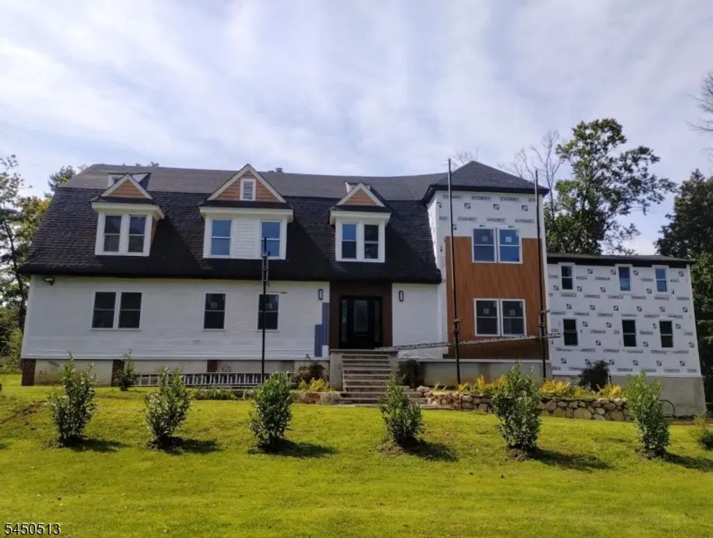 20 Morris Lake Rd, Sparta Twp.