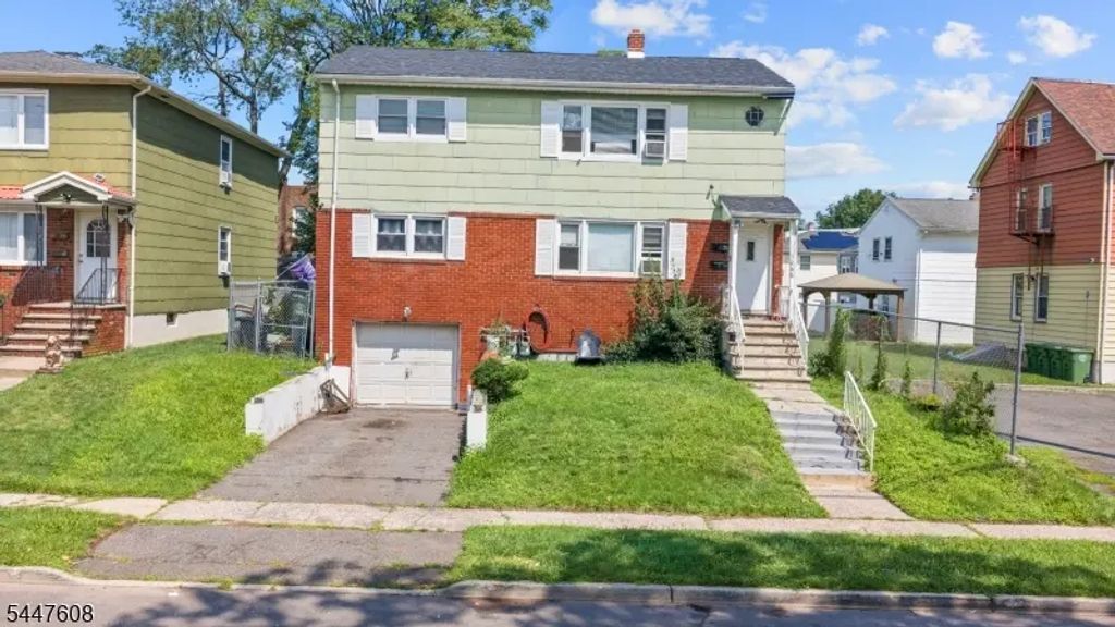 1266 E 12th Ave, Roselle Boro