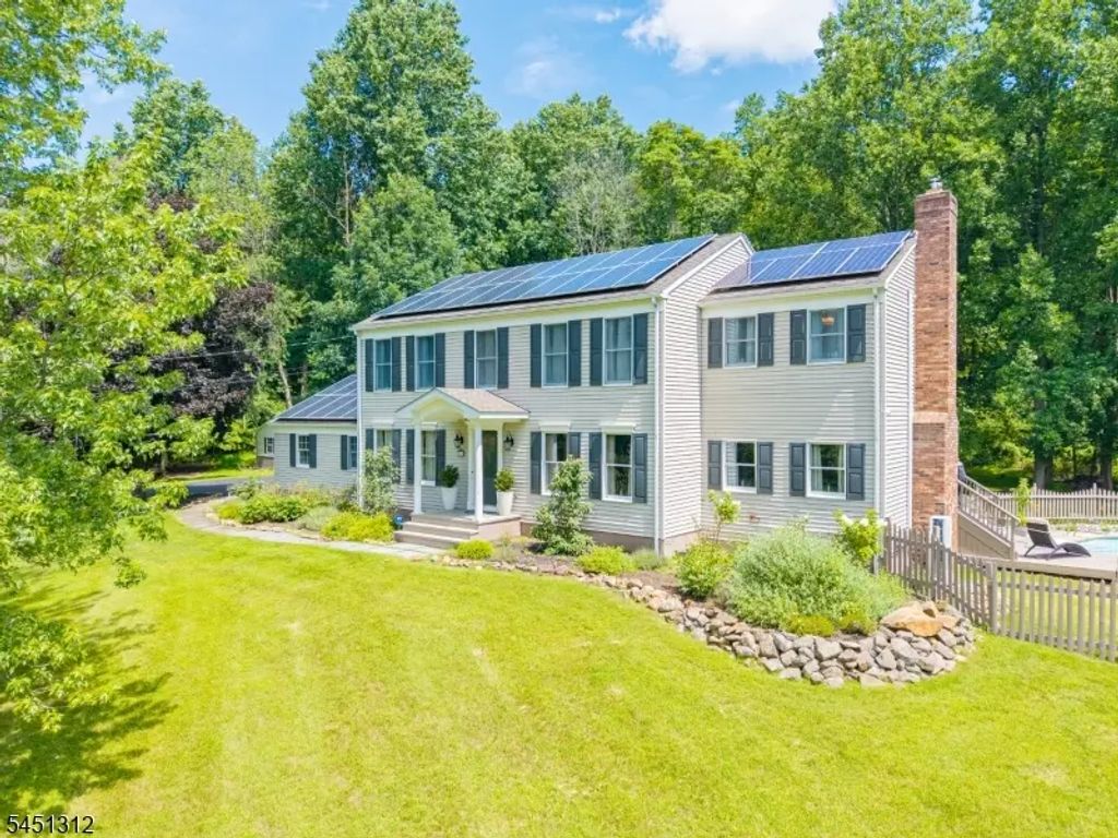 84 Harmony Brass Castle Rd, Washington Twp.