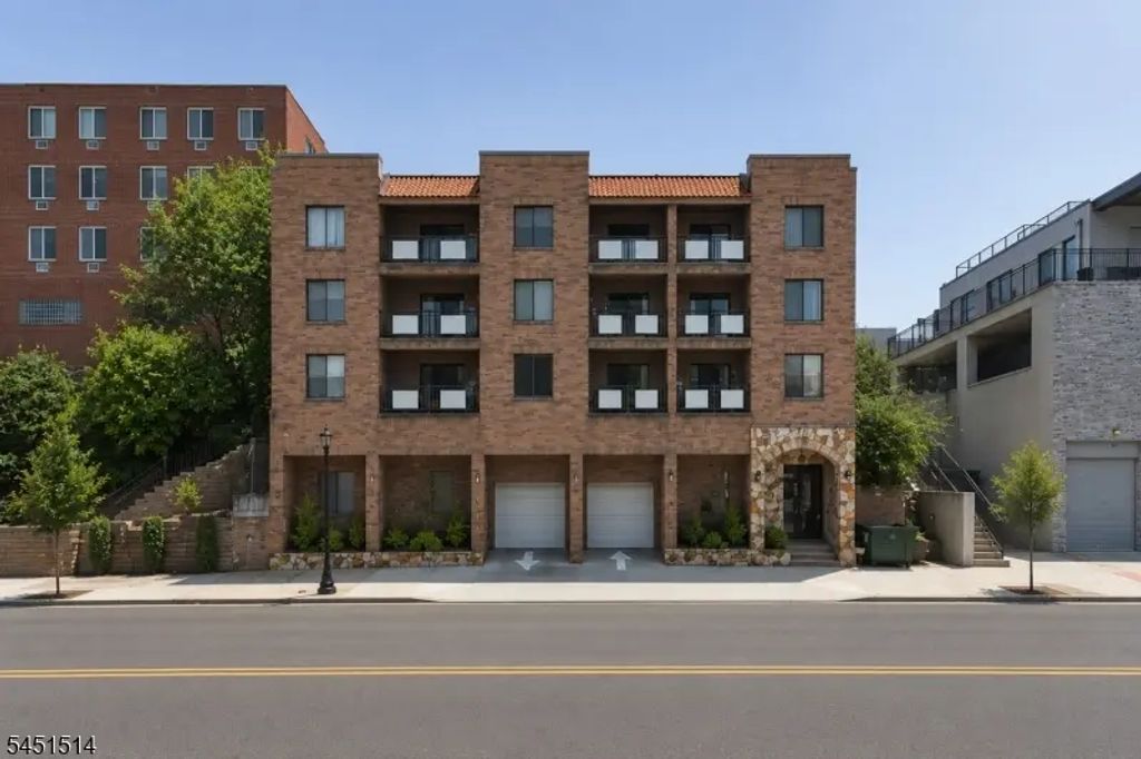 1906 Paterson Plank Rd Unit3a, North Bergen Twp.