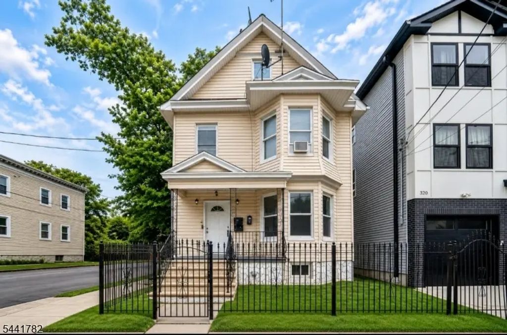 318 Grove St, Newark City